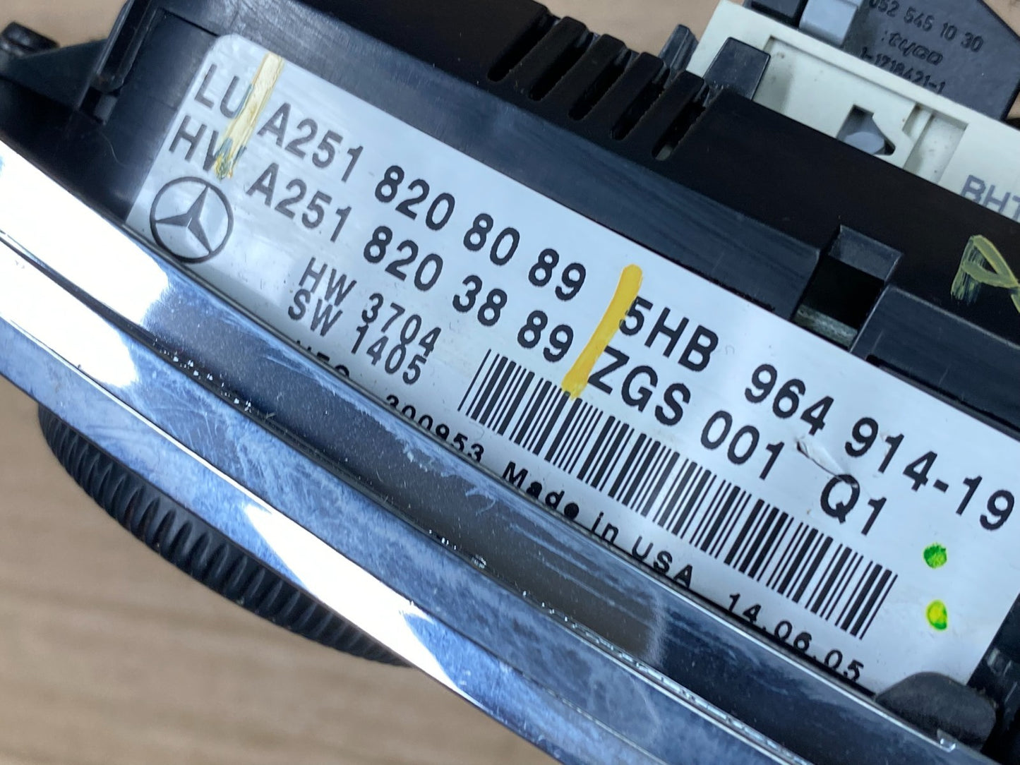 2007 2008 2009 Mercedes W251 R350 AC Temp Heater Climate Control OEM AA4467 DG7