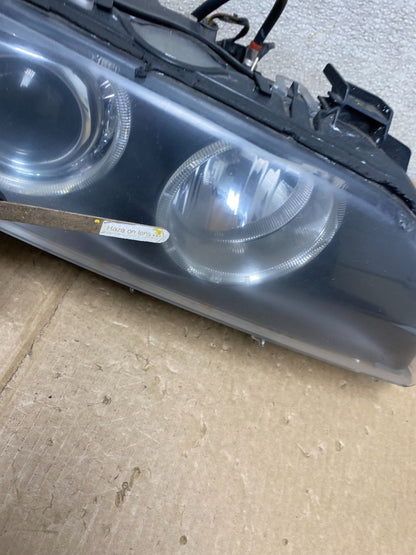 2001-2003 BMW E39 5 Series Headlight Right Passenger Side XENON OEM V0887 DW6
