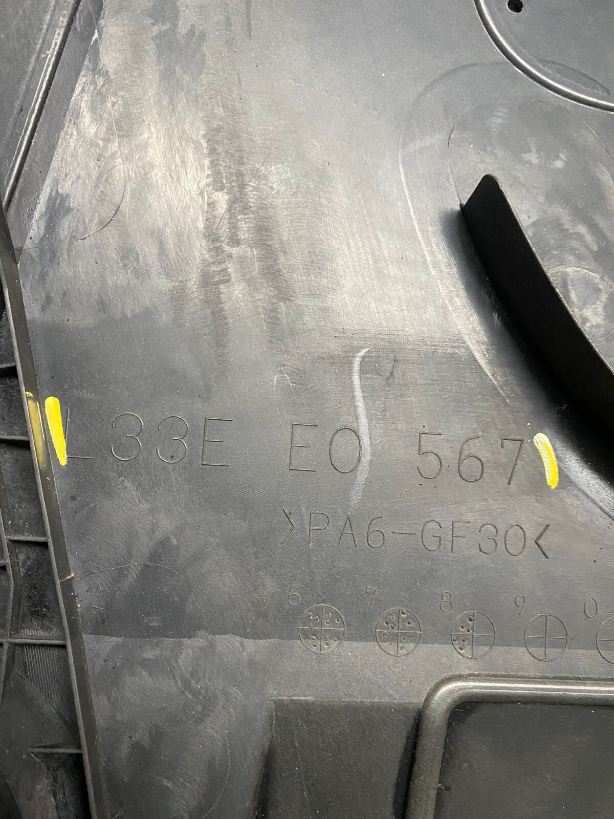 2010 2011 2012 Mazda CX7 CX-7 2.3L Engine Shield Top Cover E4785  DG18