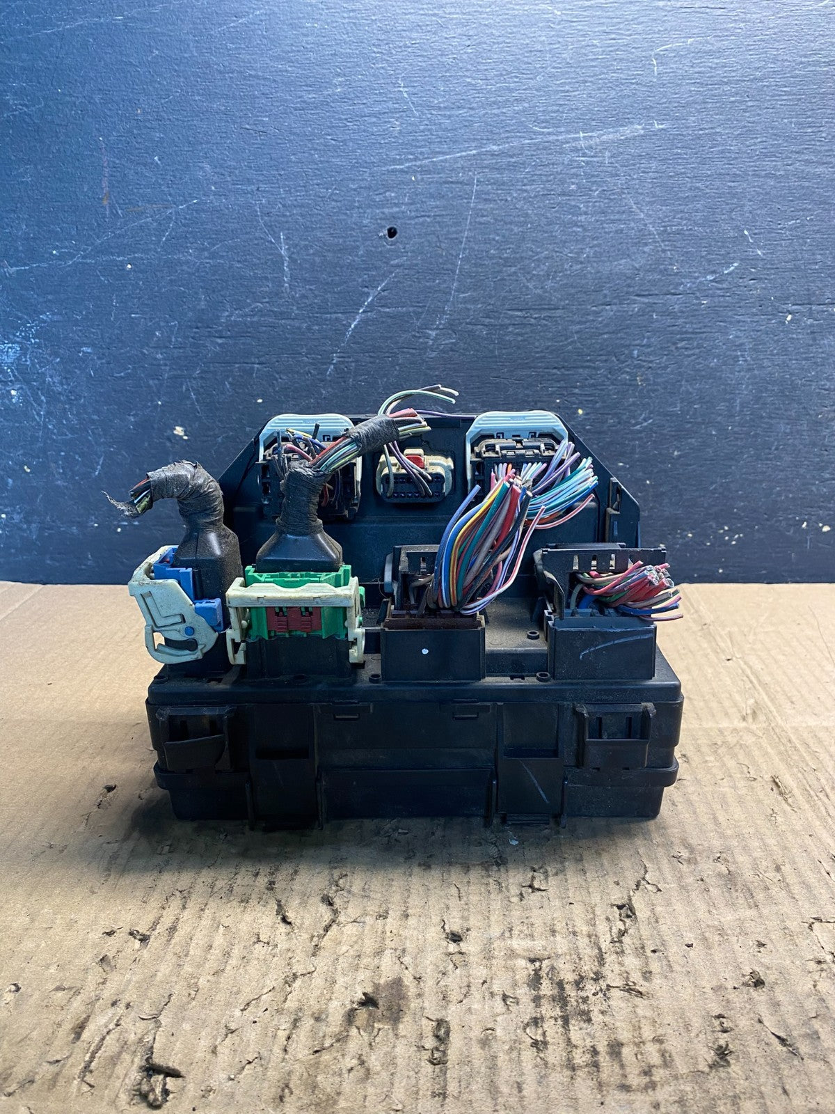 2009 2010 Liberty Nitro TIPM Power Integrated Fuse Box Module Oem  AA7575 DG0