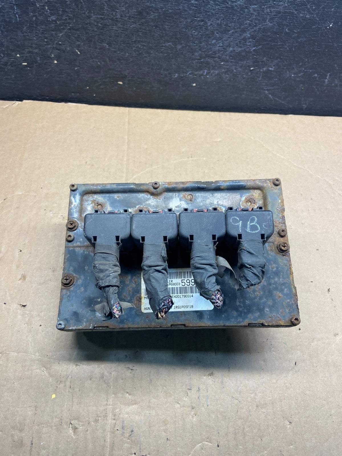 Chrysler Dodge Engine Computer Module ECM p68003599aa AF91410