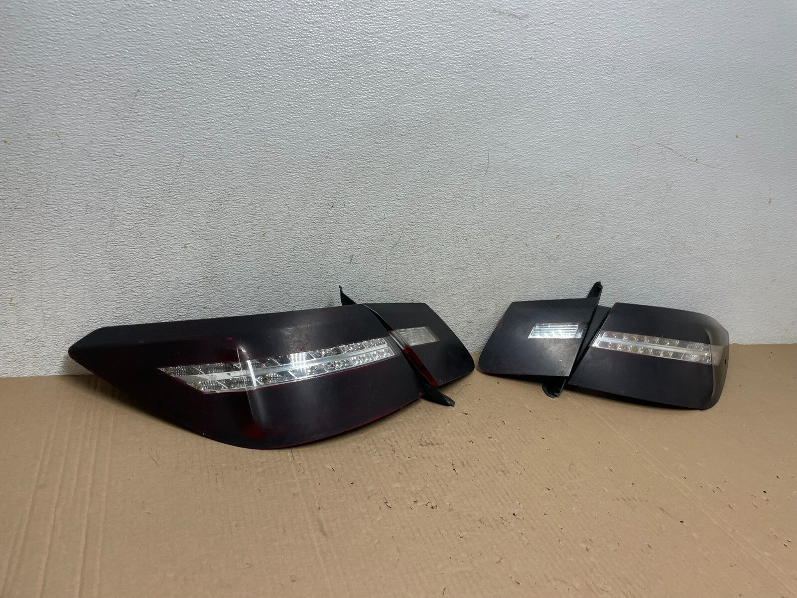2010 to 2013 Mercedes E-Class Coupe Left+Right Set Inner Tail Lights OEM j2559 D2