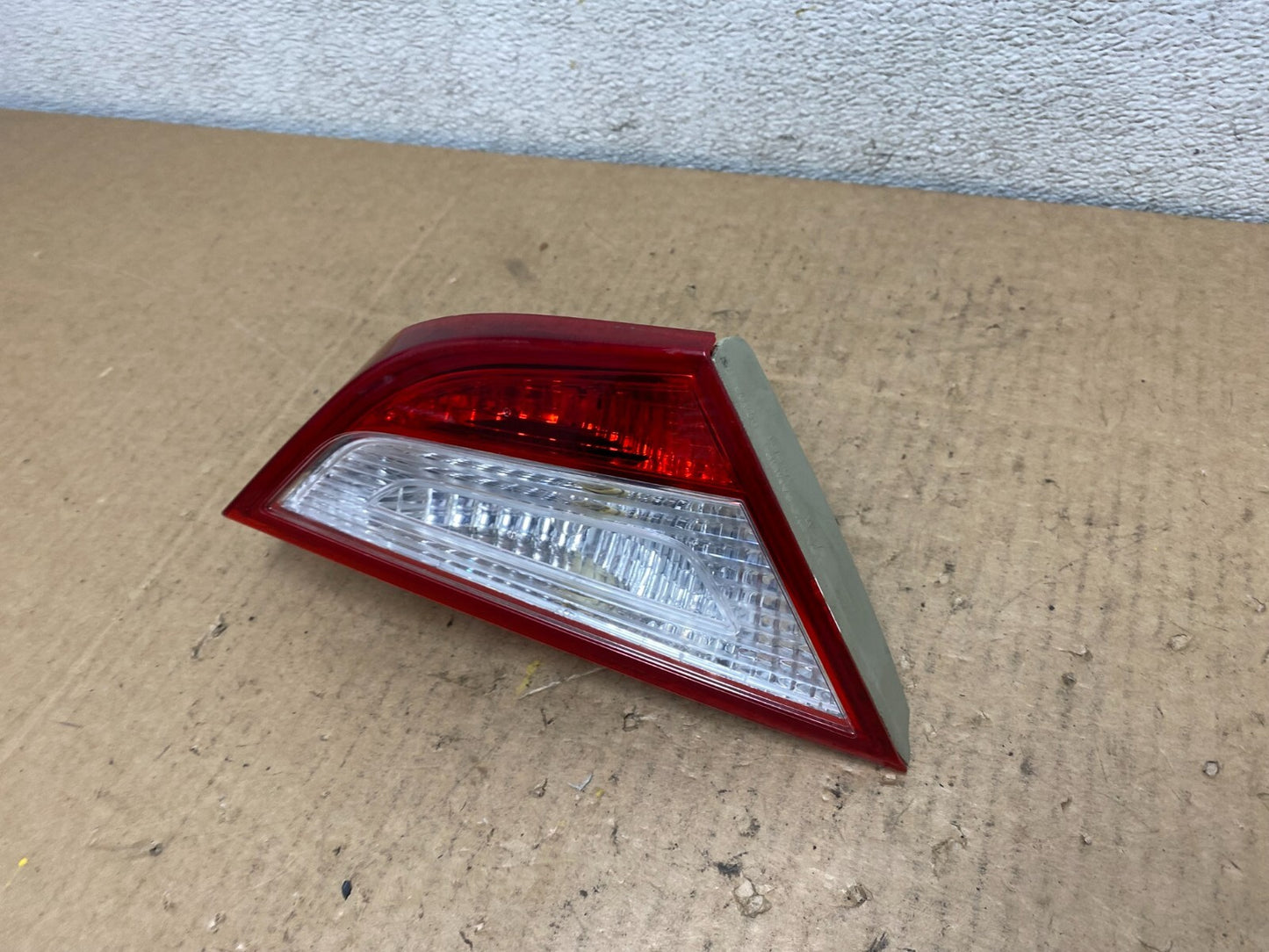 2011 2012 2013 2014 Hyundai Sonata Left Driver Inner Tail Light Oem L8352 DW1