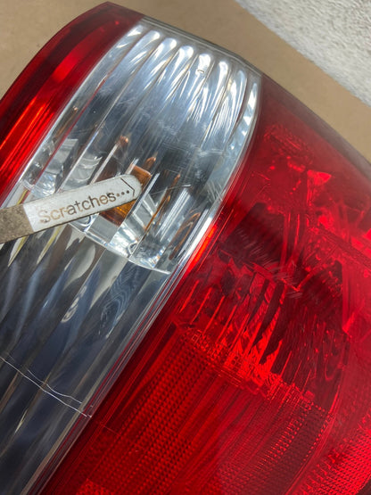 2005 2006 2007 Honda Odyssey Left Driver LH Side Tail Light AG6795 LK3