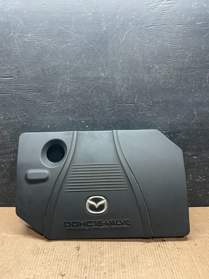 2004 to 2006 Mazda 3 DOHC 16 VALVE Engine Shield Top Cover Oem y2001 DG0