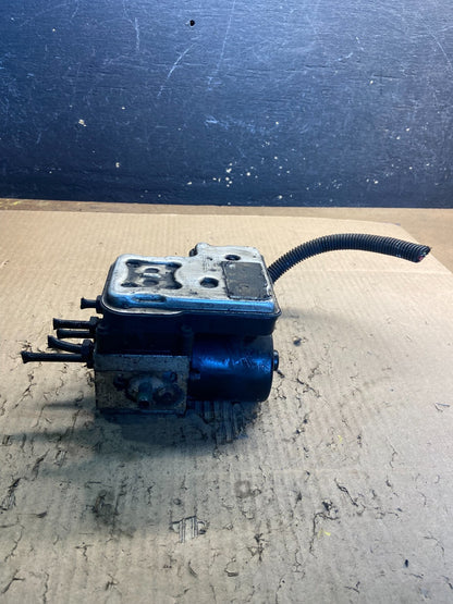 2003 - 2005 Chevrolet Silverado GMC Sierra ABS Anti-Lock Brake Module Z8989 DG2