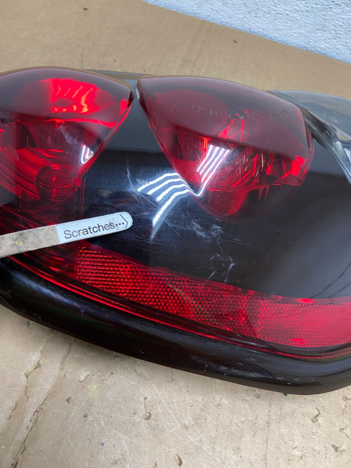 2002 to 2009 Chevrolet Trailblazer Left Driver LH Side Tail Light AD0541 LK3
