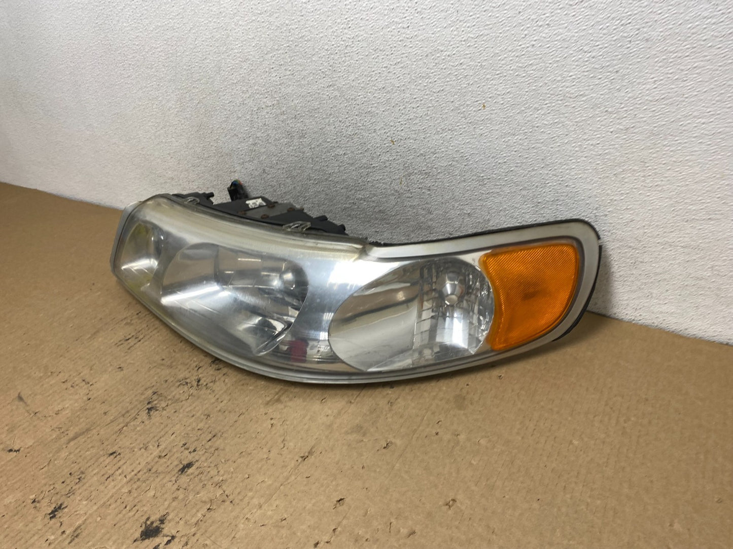 1999-2001 Lincoln & Town Car Left Driver LH Headlight Halogen AG2368 DW1
