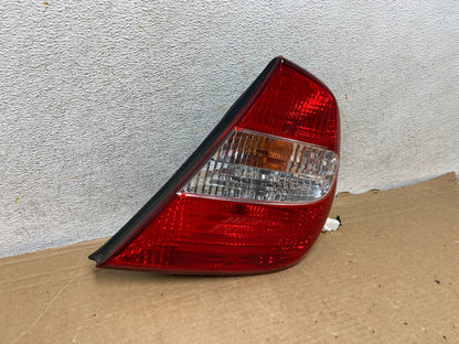 2002 2003 2004 Toyota Camry Tail Light Right Passenger Rh Side AH8339 LK1