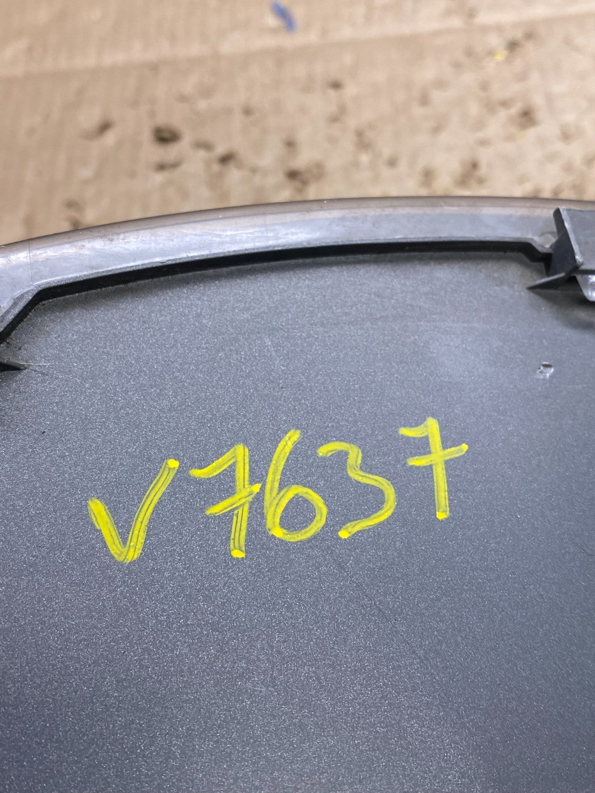2004 to 2012 GMC Canyon Instrument Cluster Speedometer OEM V7637 DG7