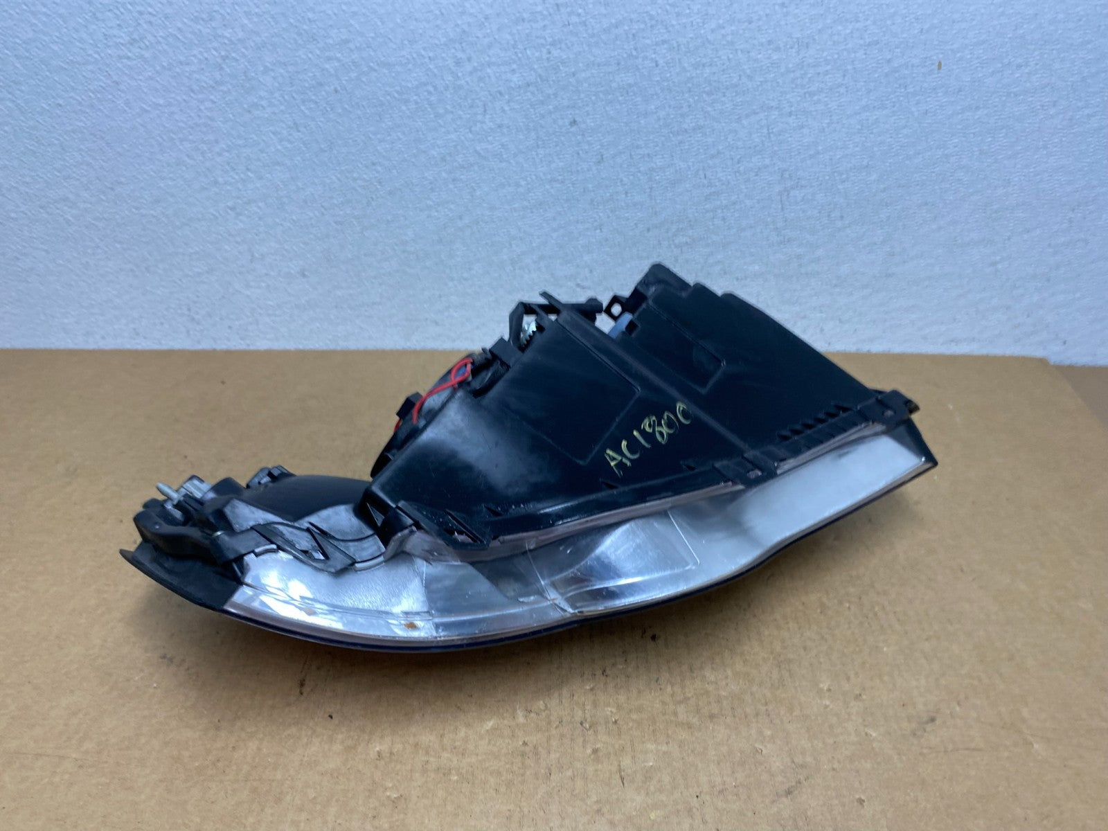2006 to 2007 Subaru Legacy Left Driver LH Side Headlight AC1800 DW7