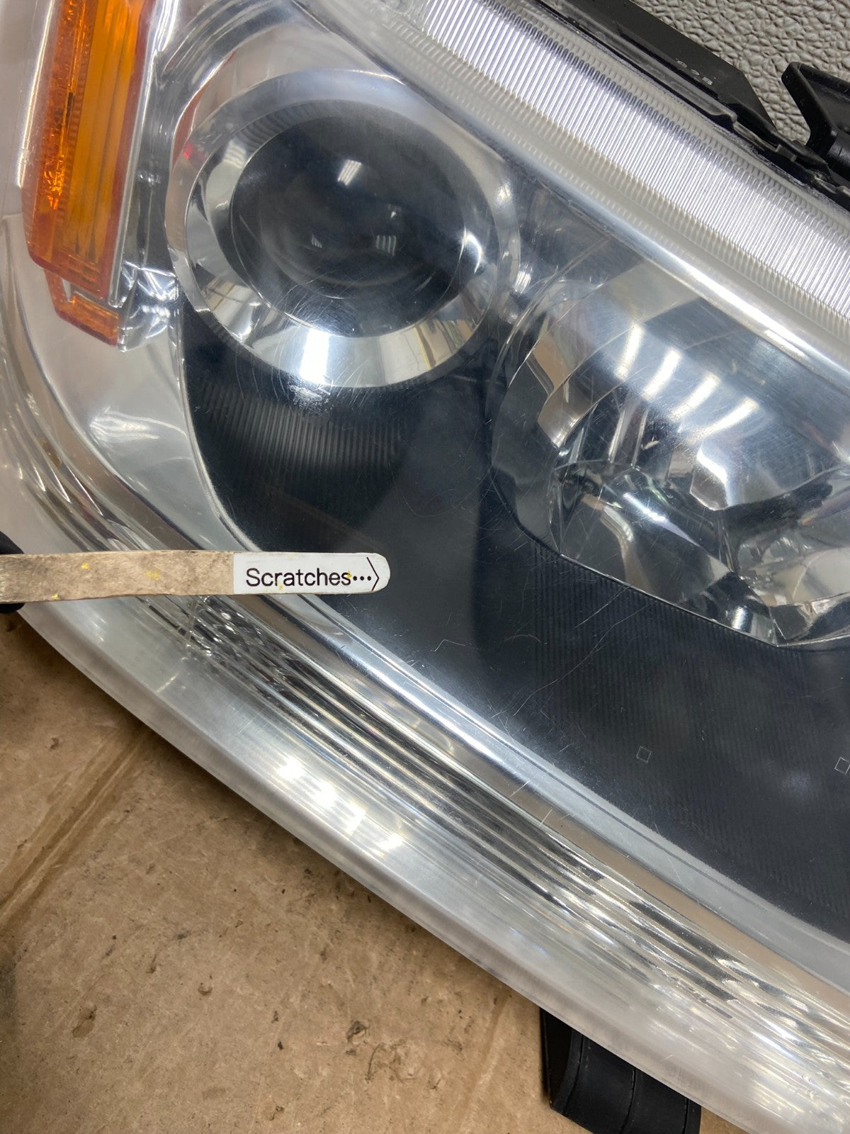 2006 2013 Suzuki Grand Vitara Right Passenger Rh Halogen Headlight Oem AA1412 PS3