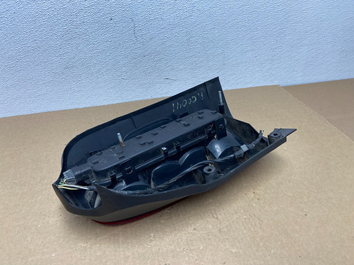 1997 - 2005 Pontiac Montana / Venture Left Driver Side Tail Light Oem AC0041 DW4