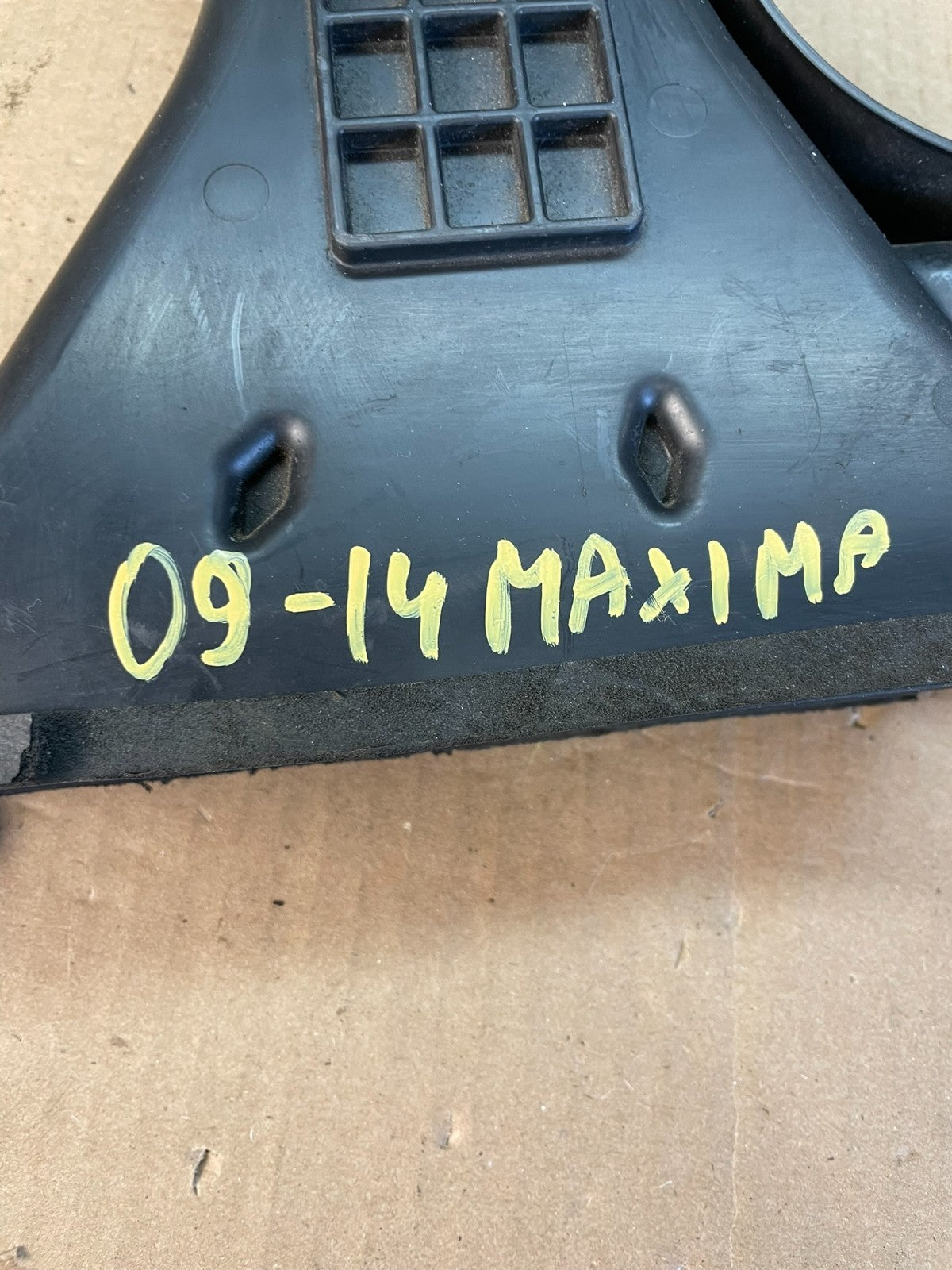 2009 to 2014 Nissan Maxima Upper Air Intake Duct  OEM AC2306 DG5