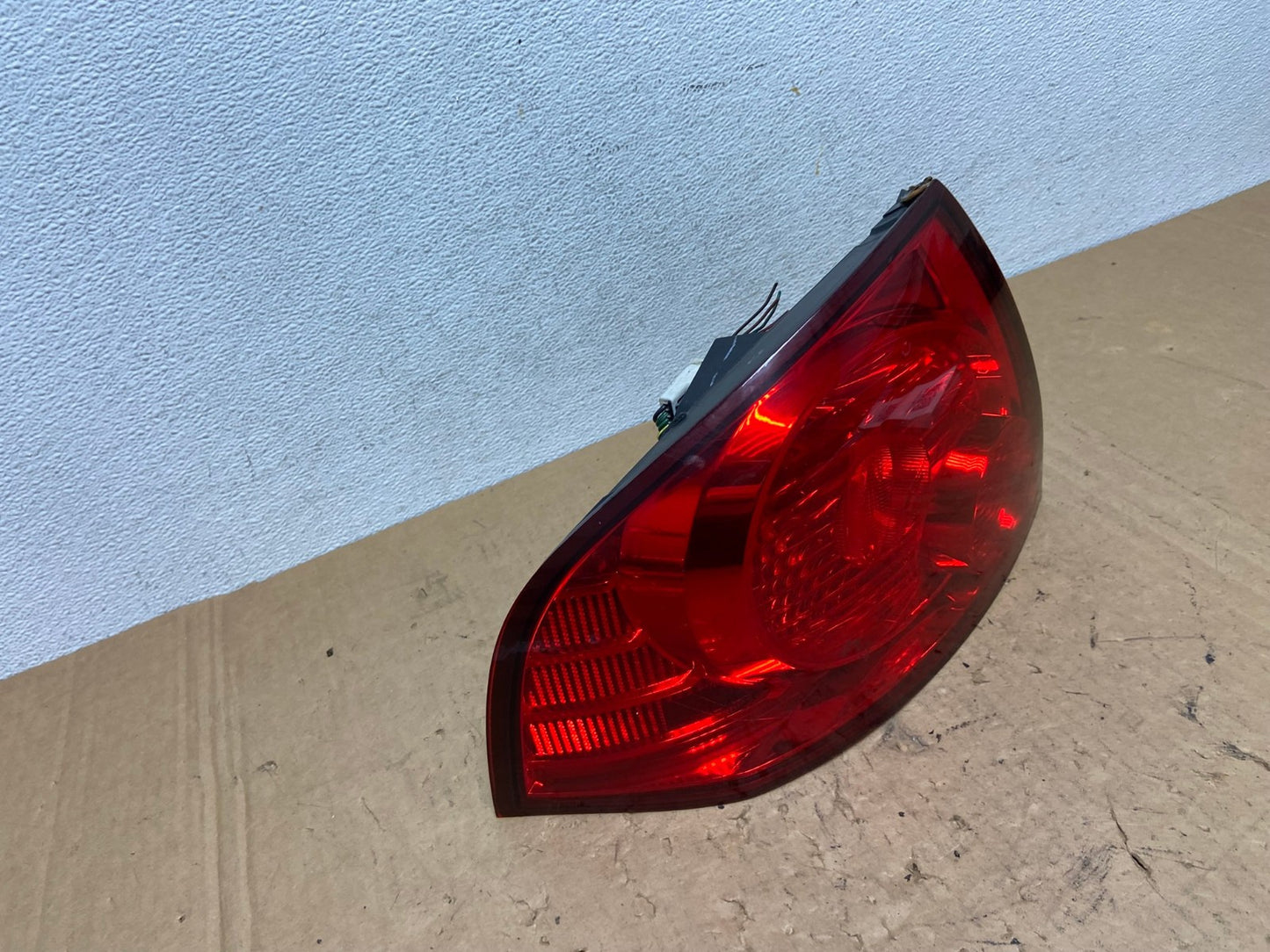 2004 2005 2006 Nissan Sentra Left Driver Lh Side Tail Light AD3733 LK2