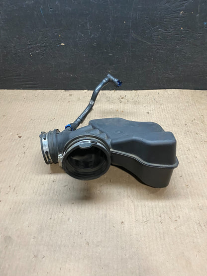 2020 to 2022 Ford Explorer OEM Air Right Intake Cleaner Inlet OEM j0666 DG11