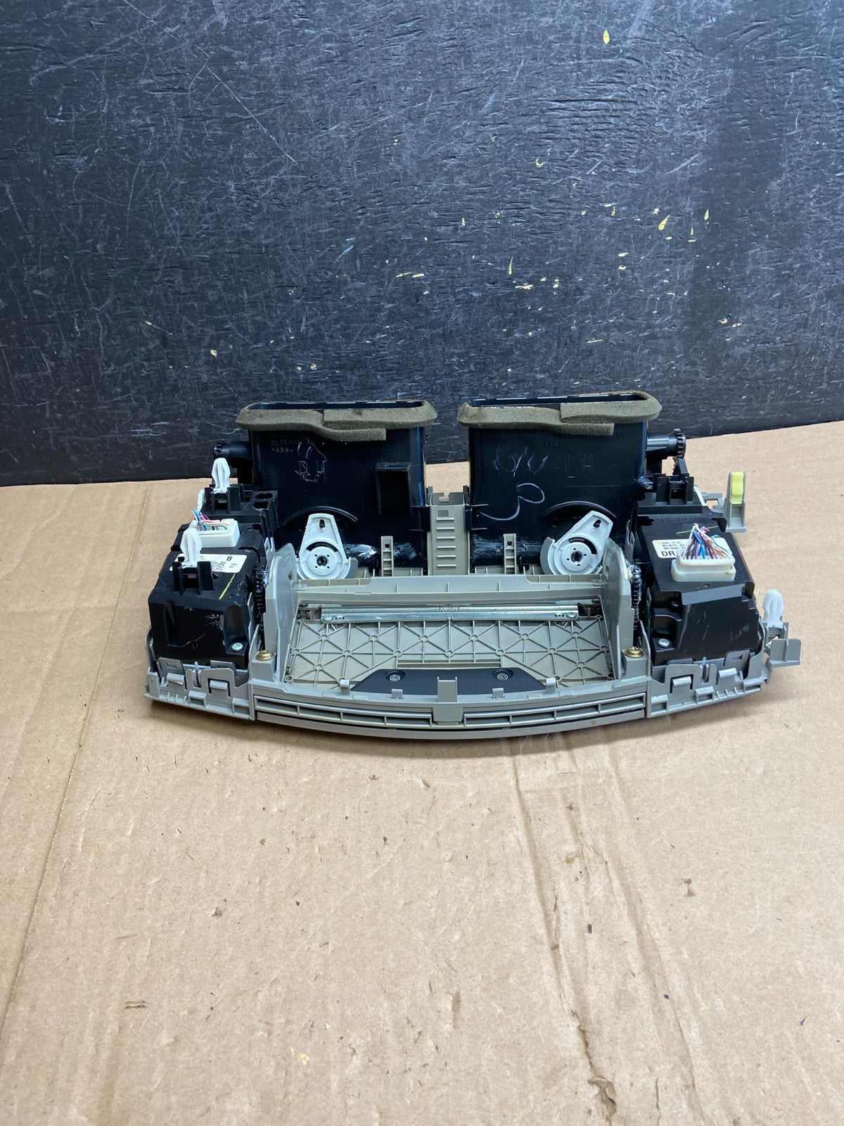 2005-2010 Toyota Avalon Climate Control A/C Heater Air Vent Panel Trim AI6098 DG3