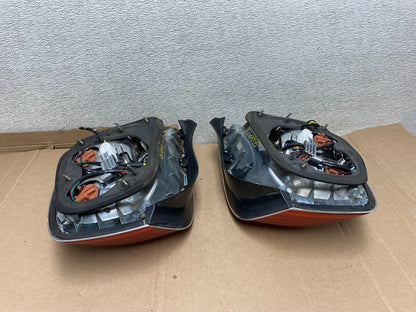 2004 2005 Hyundai XG350 XG Left+Right Tail Lights U6998 DW7