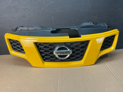 2013 to 2019 Nissan NV200 Front Upper Grill Grille AD8371 DG0