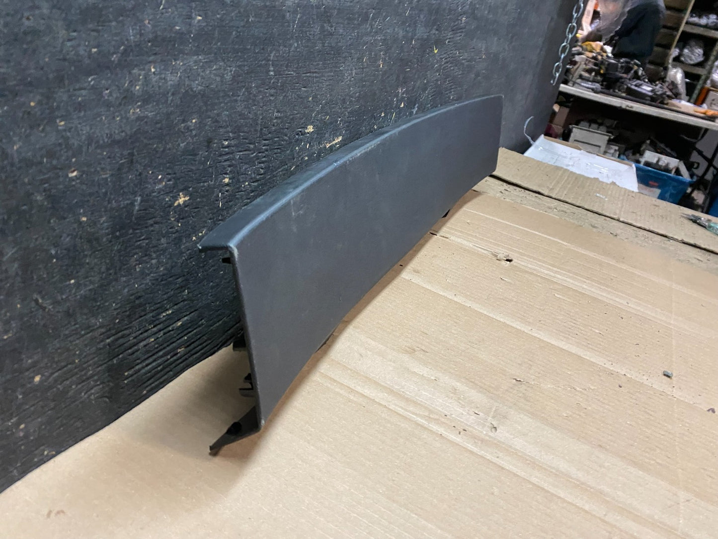 2020 to 2023 BMW X6 Upper Tailgate Hatch Trunk Lid Trim Cover Panel W4677 PS2