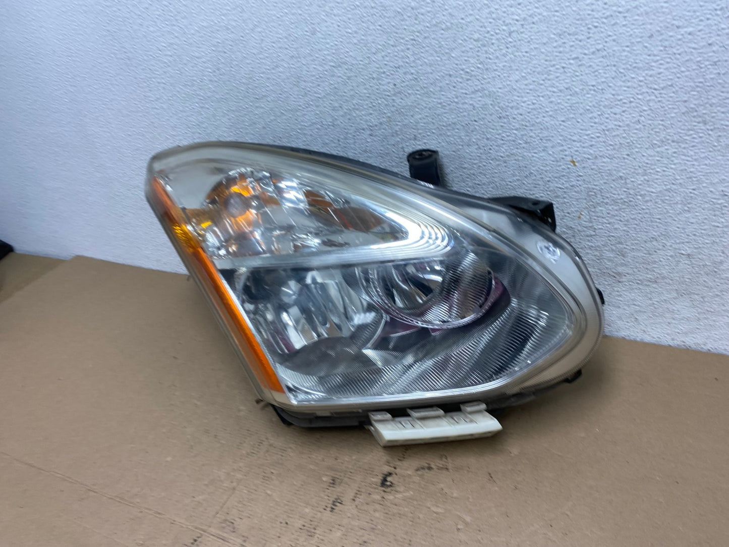 2009-2013 Nissan Rogue Right Passenger Halogen Headlight AF4478 LK1