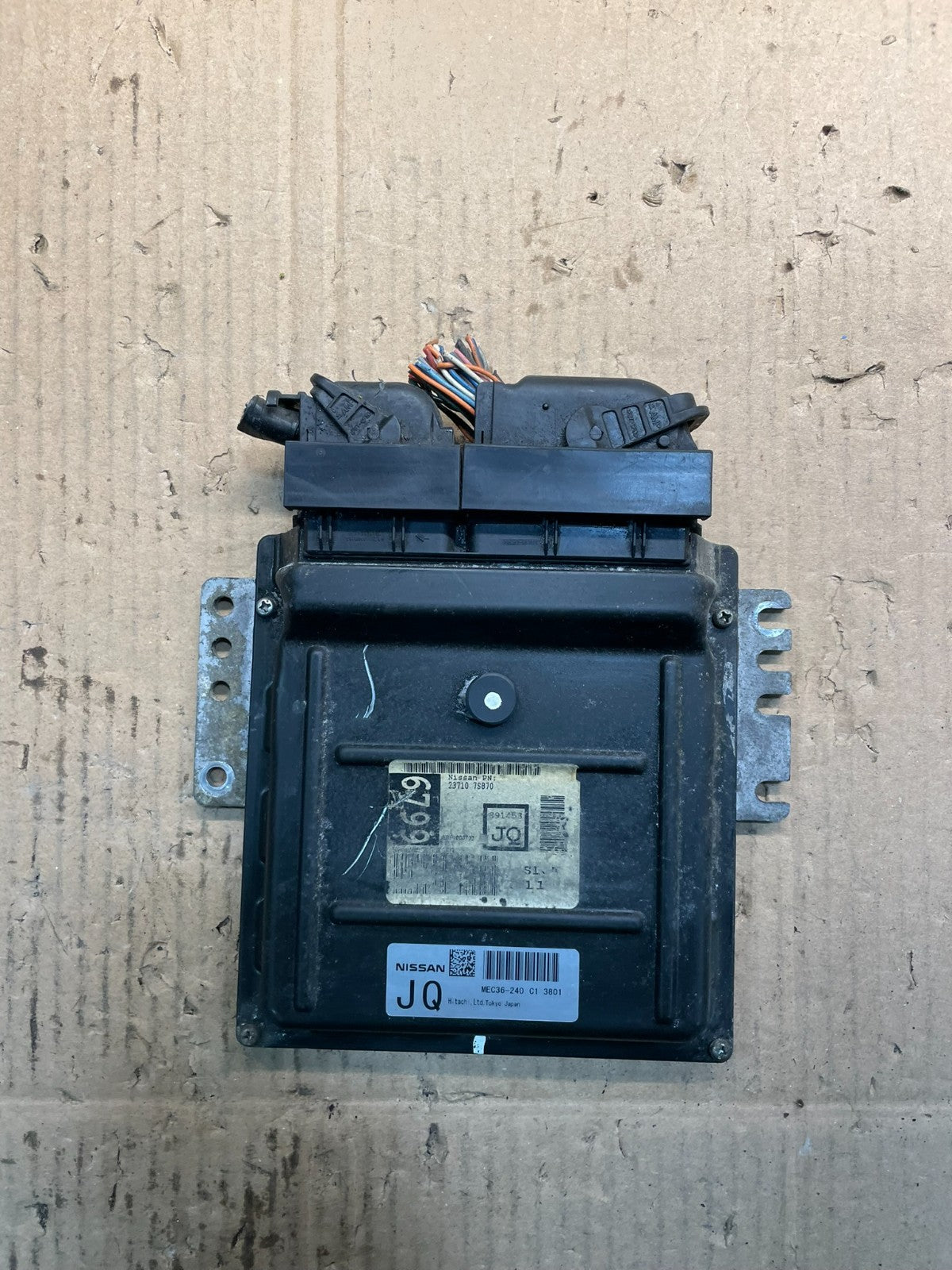 2004 Nissan Armada 5.6L Engine Control Unit ECU ECM Module v1834 DG0