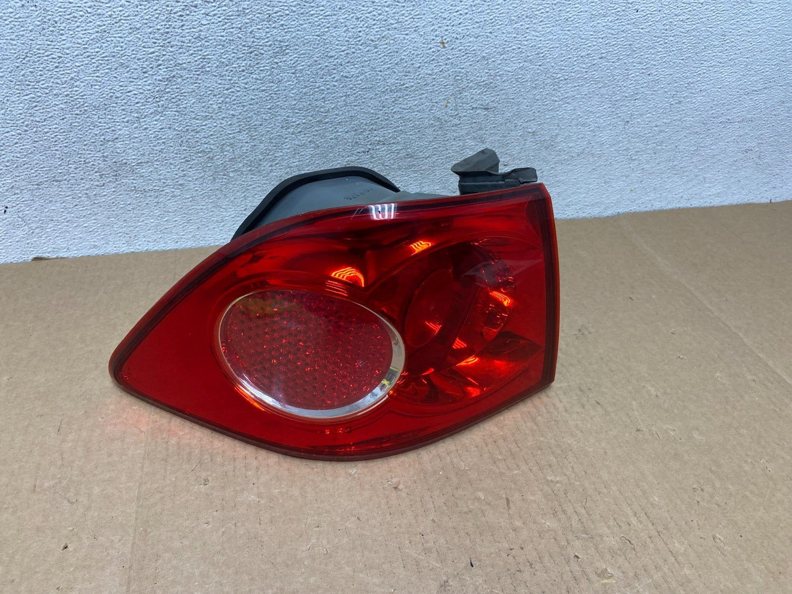 2006-2008 Kia Optima Left Driver Lh Side Tail Light af9570 DG0