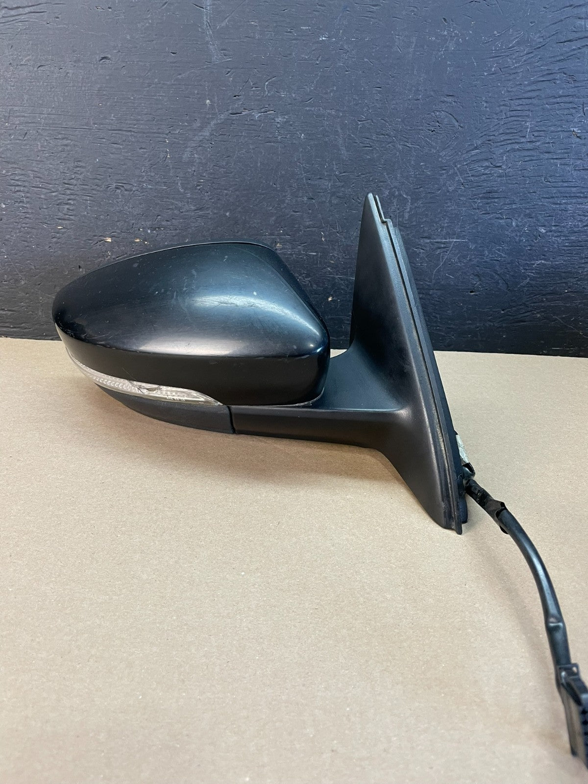 2011-2016 Volkswagen Jetta Sedan Right Passenger Side View Door Mirror AE1094 DW0