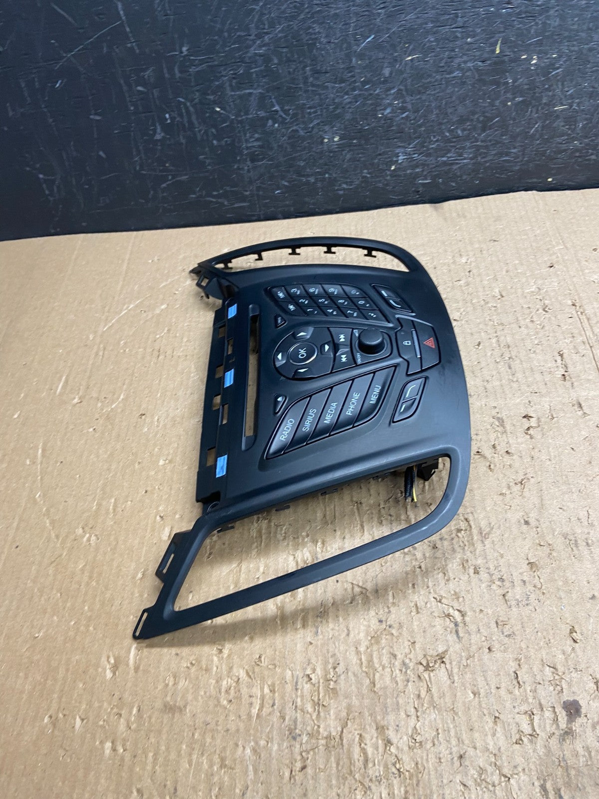 2013 2014 2015 2016 Ford Escape Dash Radio Control Panel Bezel af1458 DG1