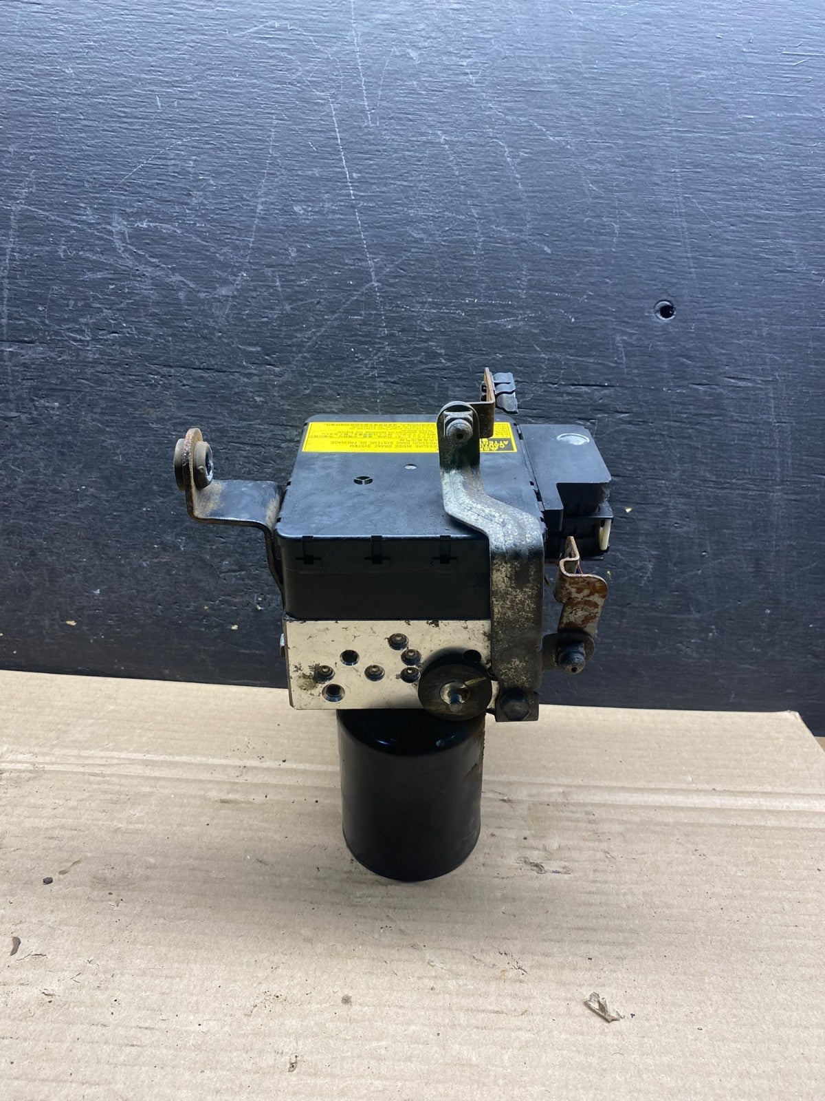 2004 - 2009 Toyota Prius ABS Brake Pump Anti Lock Module ah7603 DG3