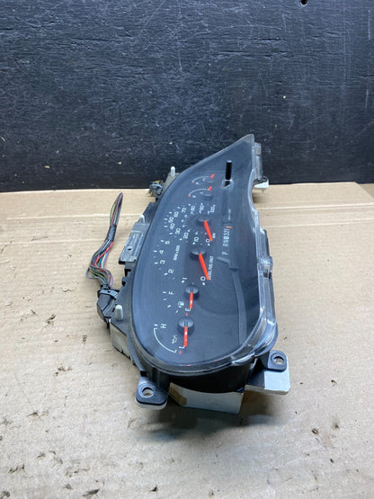 2004 to 2008 Ford E150 E250 Gauge Speedometer Cluster AH7553 DG1
