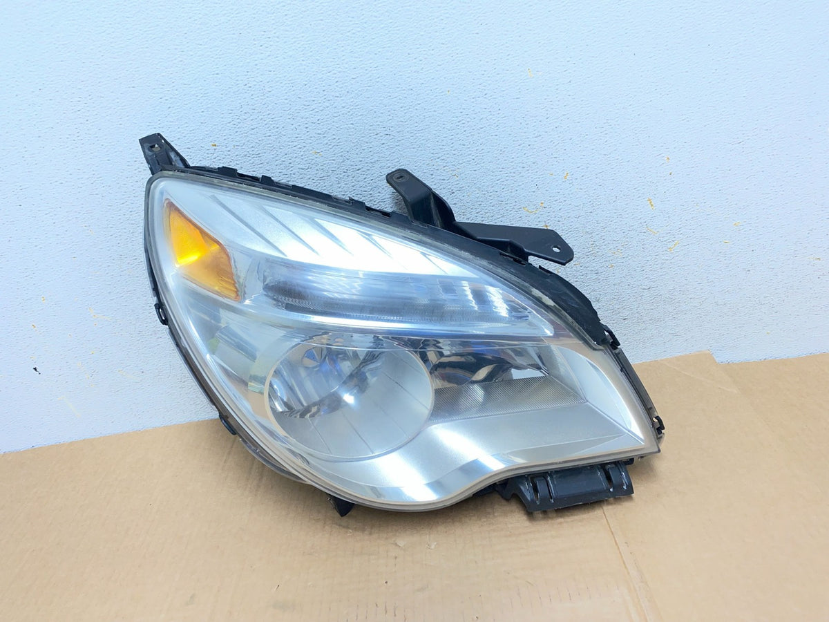 2010 - 2015 Chevrolet Equinox Halogen Headlight Right Passenger Side AI3812 DW0