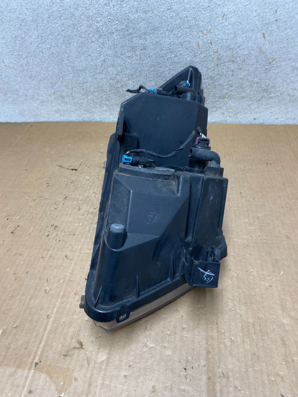 2009 to 2017 Dodge Journey Headlight Left Driver Lh Side Halogen AI9012 DW6