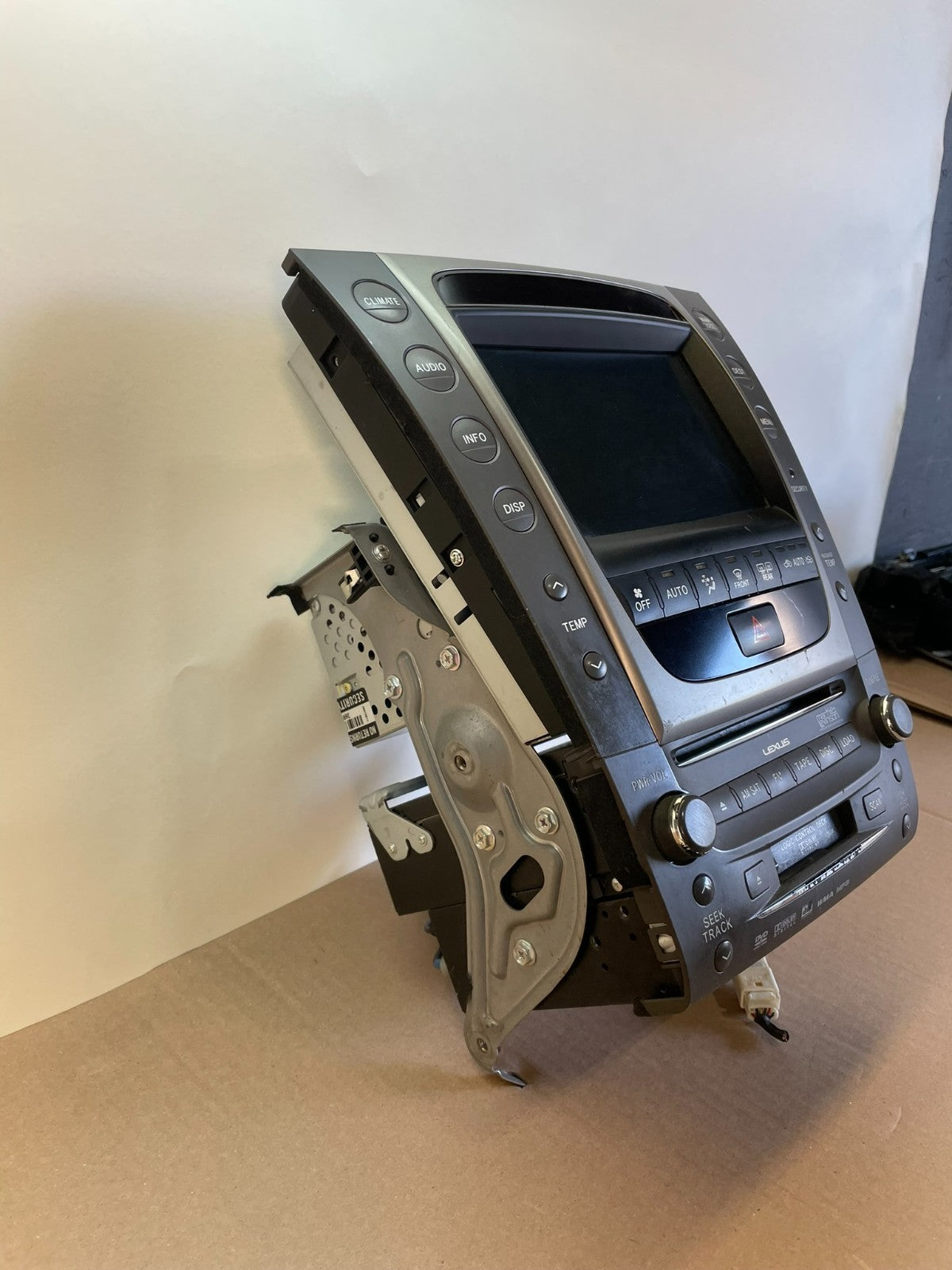 2006 to 2007 Lexus GS300 GS350 GS430 Navigation GPS Radio CD AG2979 DG1