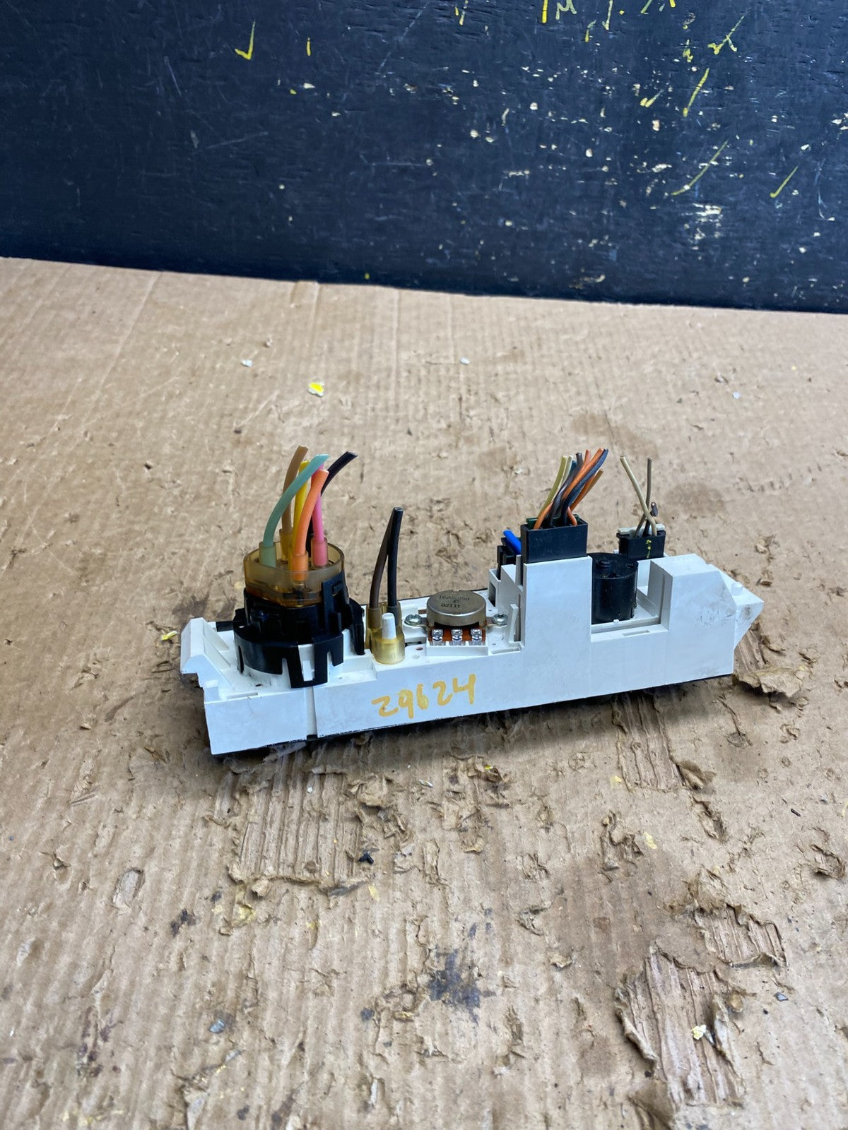 2001 - 2007 GMC Chevrolet Astro Express Climate Control A/C Z9624 DG4
