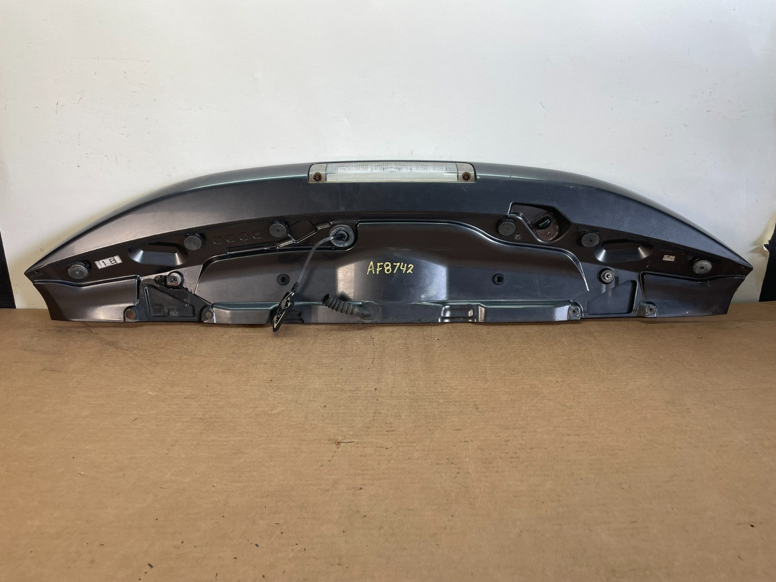 2008 to 2013 Toyota Highlander Rear Roof Spoiler w/ 3rd Brake Light AF87425