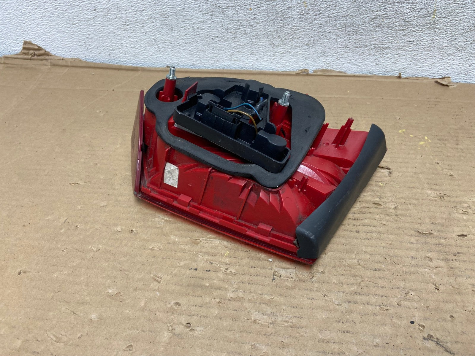 2011-2014 Volkswagen Jetta Left Driver LH Inner Trunk Tail Light AG9285 LK3