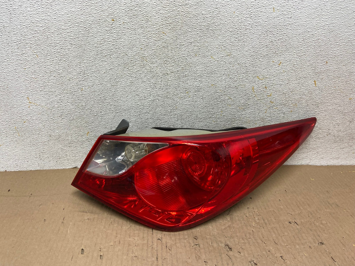 2011 2012 2013 Hyundai Sonata Right Passenger RH Tail Light AH5943 LK0
