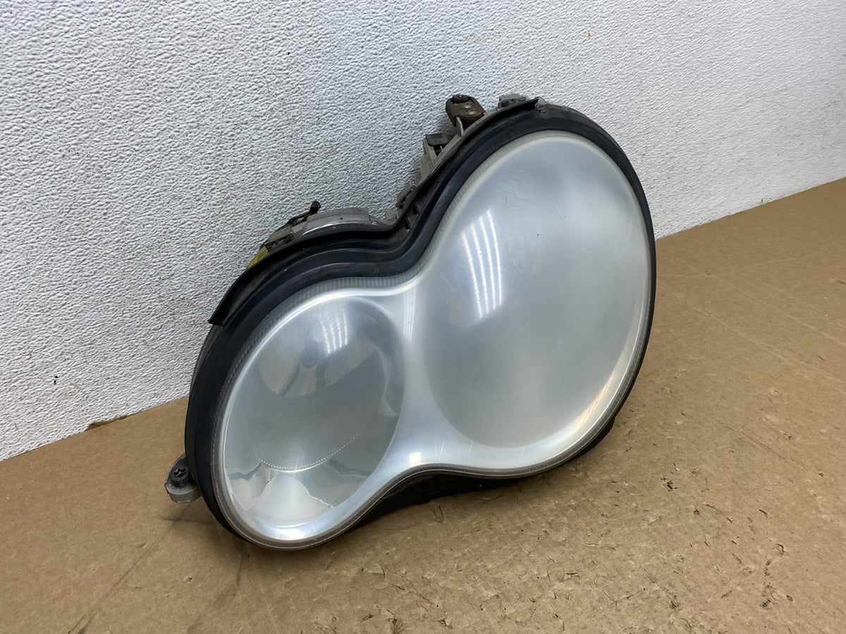 2005 to 2007 Mercedes-Benz C-Class Left Driver LH Side Headlight AG1106 DW2