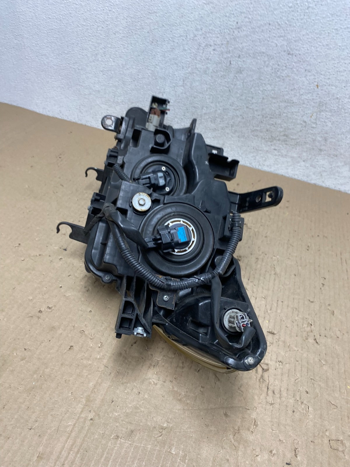 2011 to 2014 Nissan Murano Headlight Right Passenger Rh Halogen AF2926 DW6