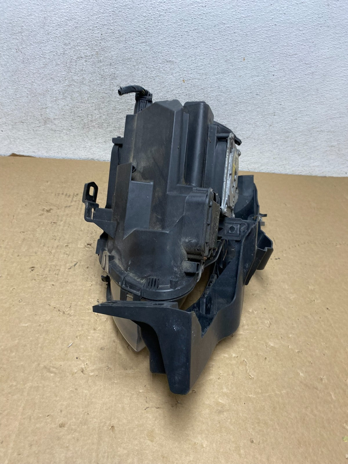 2007-2010 BMW 3-Series Coupe 335i Right Passenger Headlight Xenon HID AF7917 DW9