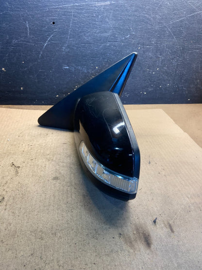 2011 - 2015 Kia Sorento Left Driver Lh Side Door Mirror Turn Signal Oem Z8832 MS10