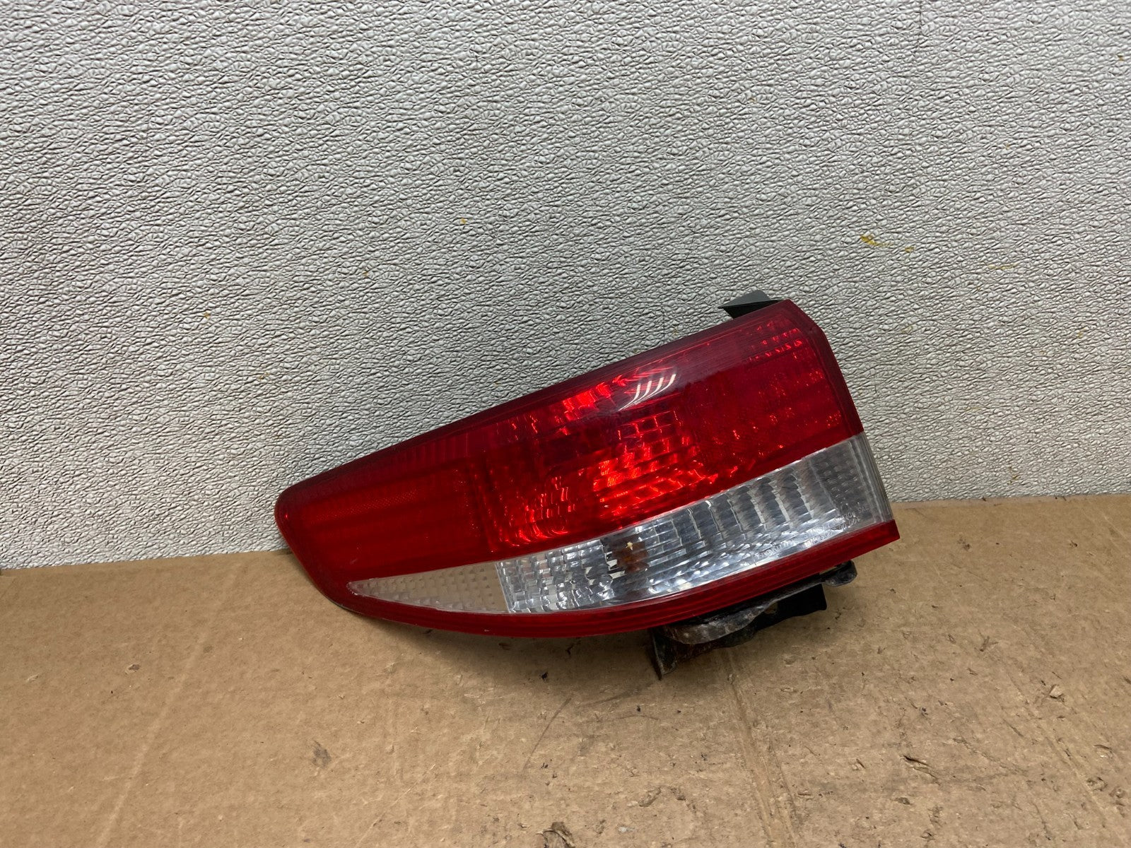 2003 to 2004 Honda Accord Sedan Left Driver Lh Side Tail light AA4083 DW0