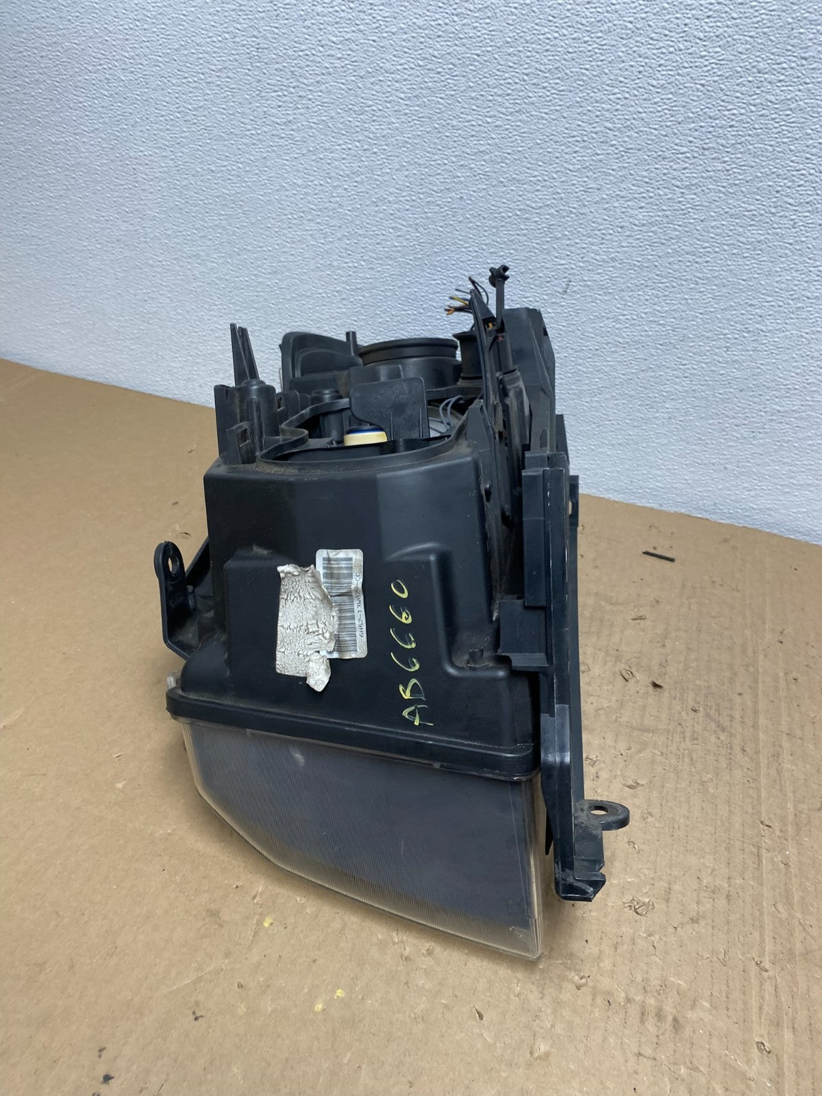 2008-2012 Land Rover LR2 Right Passenger RH Side Halogen Headlight Oem AB6660 DW9