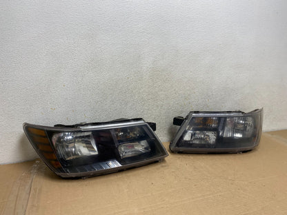 2009 to 2017 Dodge Journey Headlights Left+Right Set Halogen AH9386 DW2