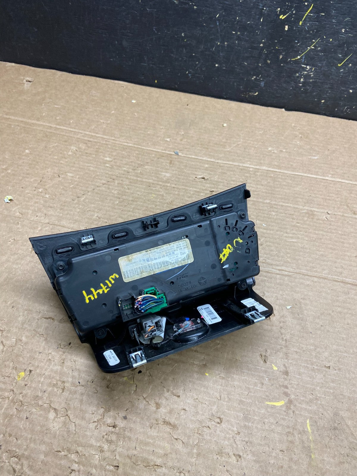 2011-2014 Chrysler 200 Heater AC Climate Switch Temperature Control OEM w1744 DG4