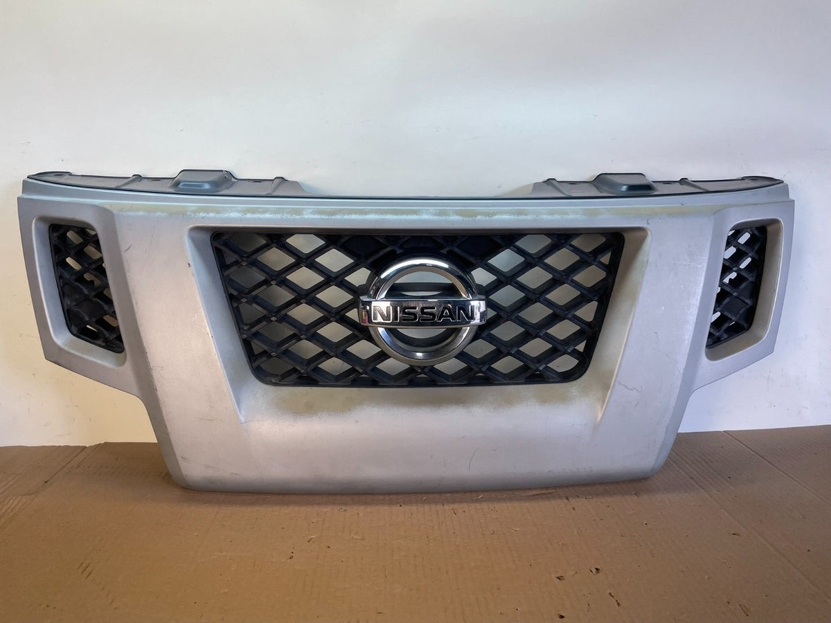 2009 to 2013 Nissan Xterra Front Upper Grill Grille AH6541DG0