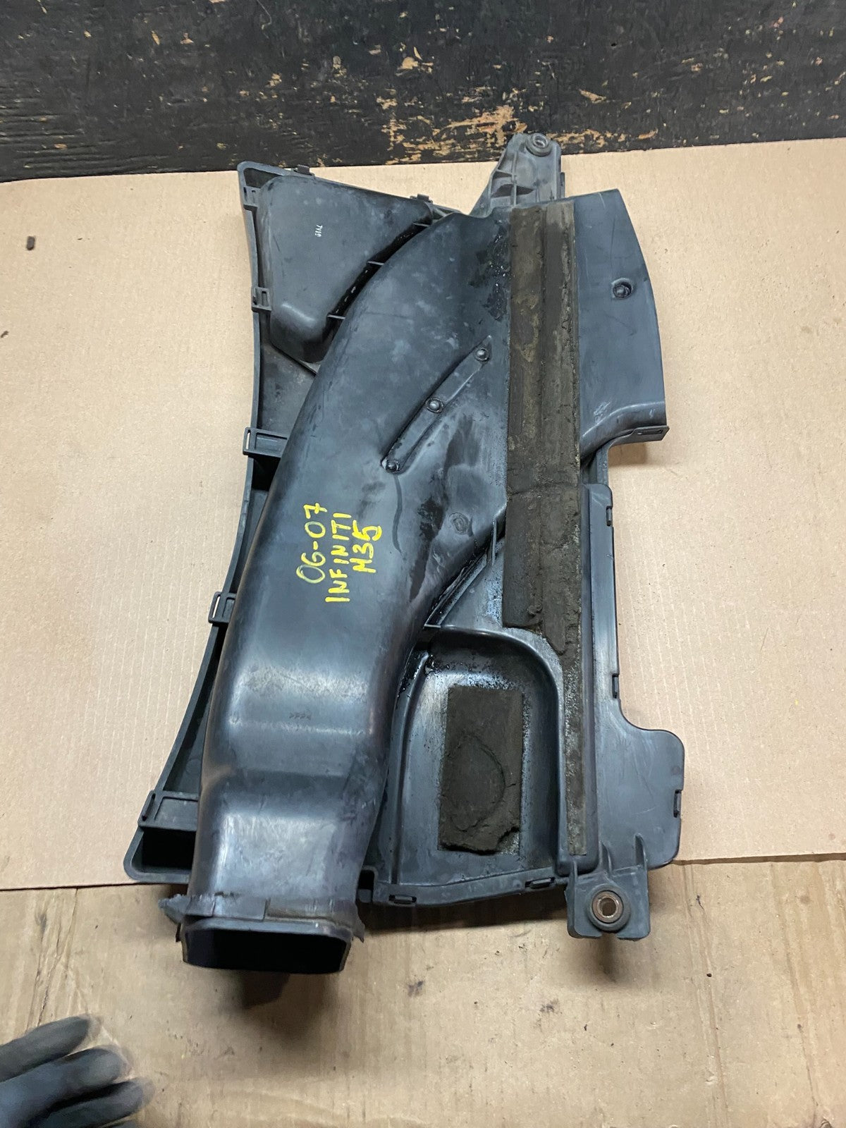 2006 to 2007 Infiniti m35 Air Intake Manifold Box Inlet Housing t0152 DG7