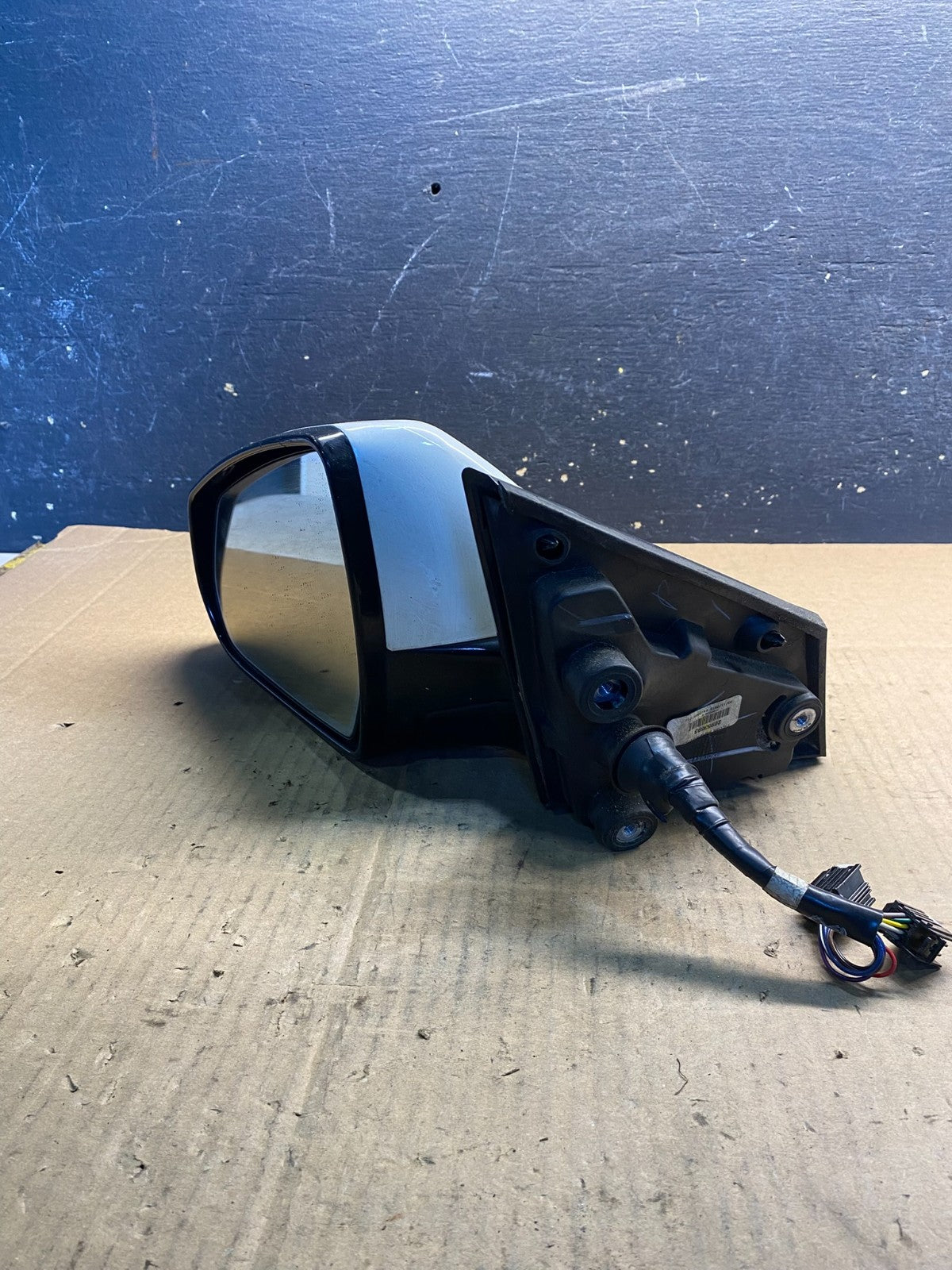 2010 to 2015 Cadillac SRX Left Driver Lh Side View Door Mirror Oem AA777811