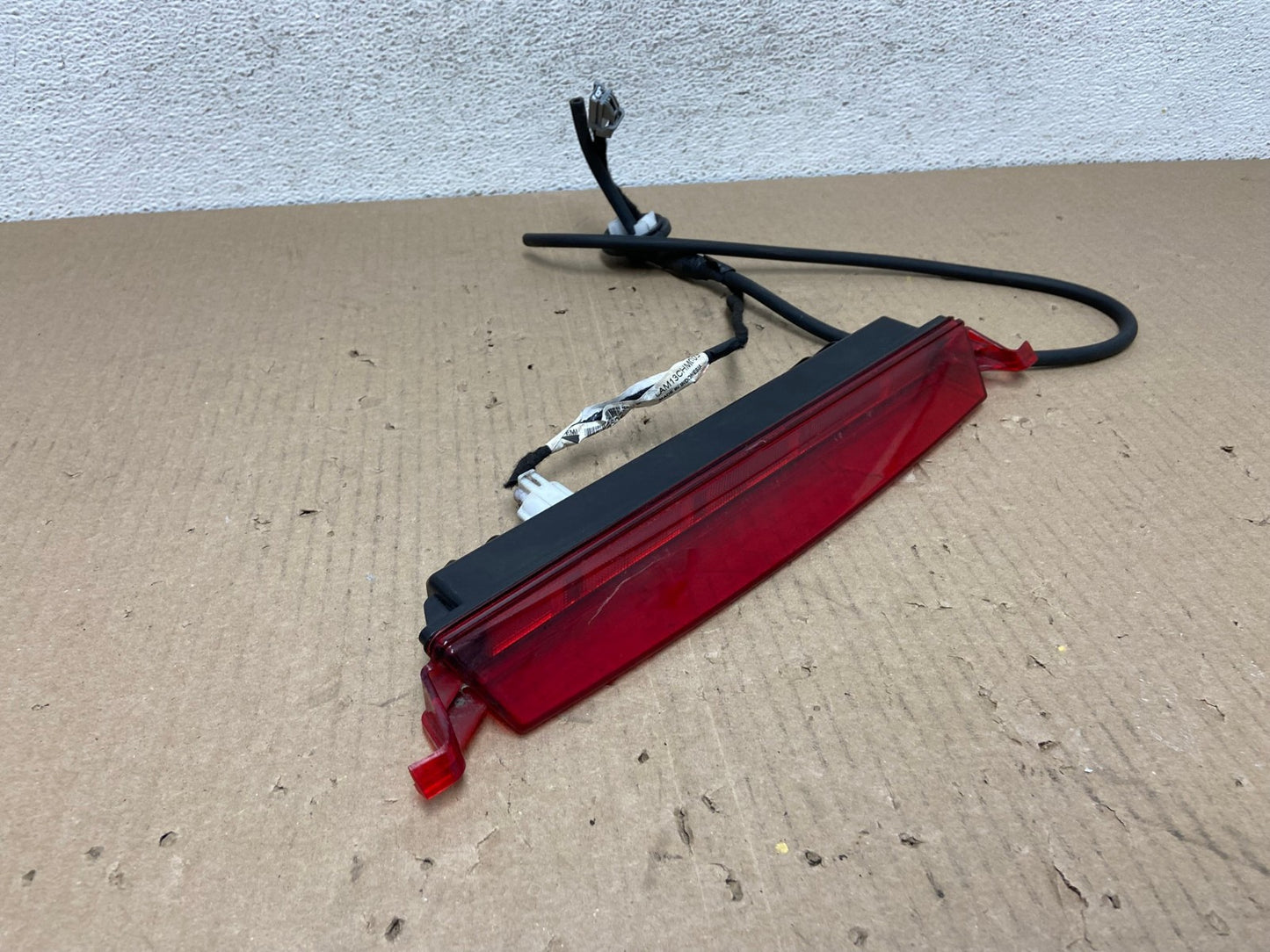 2009-2017 Chevrolet Traverse High Mounted 3rd Third Stop Brake Light AE9593 LK2